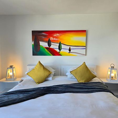 Swept Away Guesthouse - No-Loadshedding Yzerfontein Εξωτερικό φωτογραφία