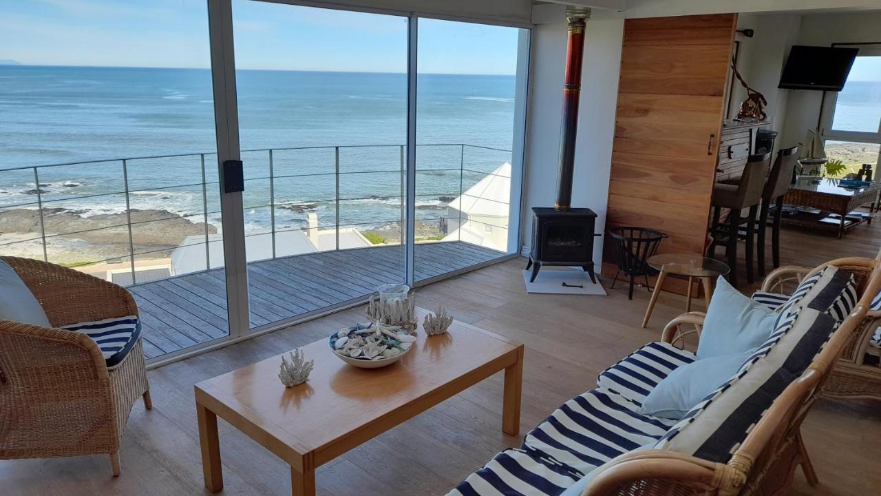 Swept Away Guesthouse - No-Loadshedding Yzerfontein Εξωτερικό φωτογραφία