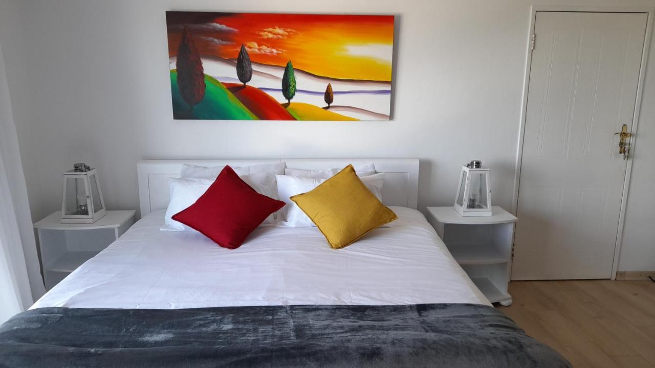 Swept Away Guesthouse - No-Loadshedding Yzerfontein Εξωτερικό φωτογραφία