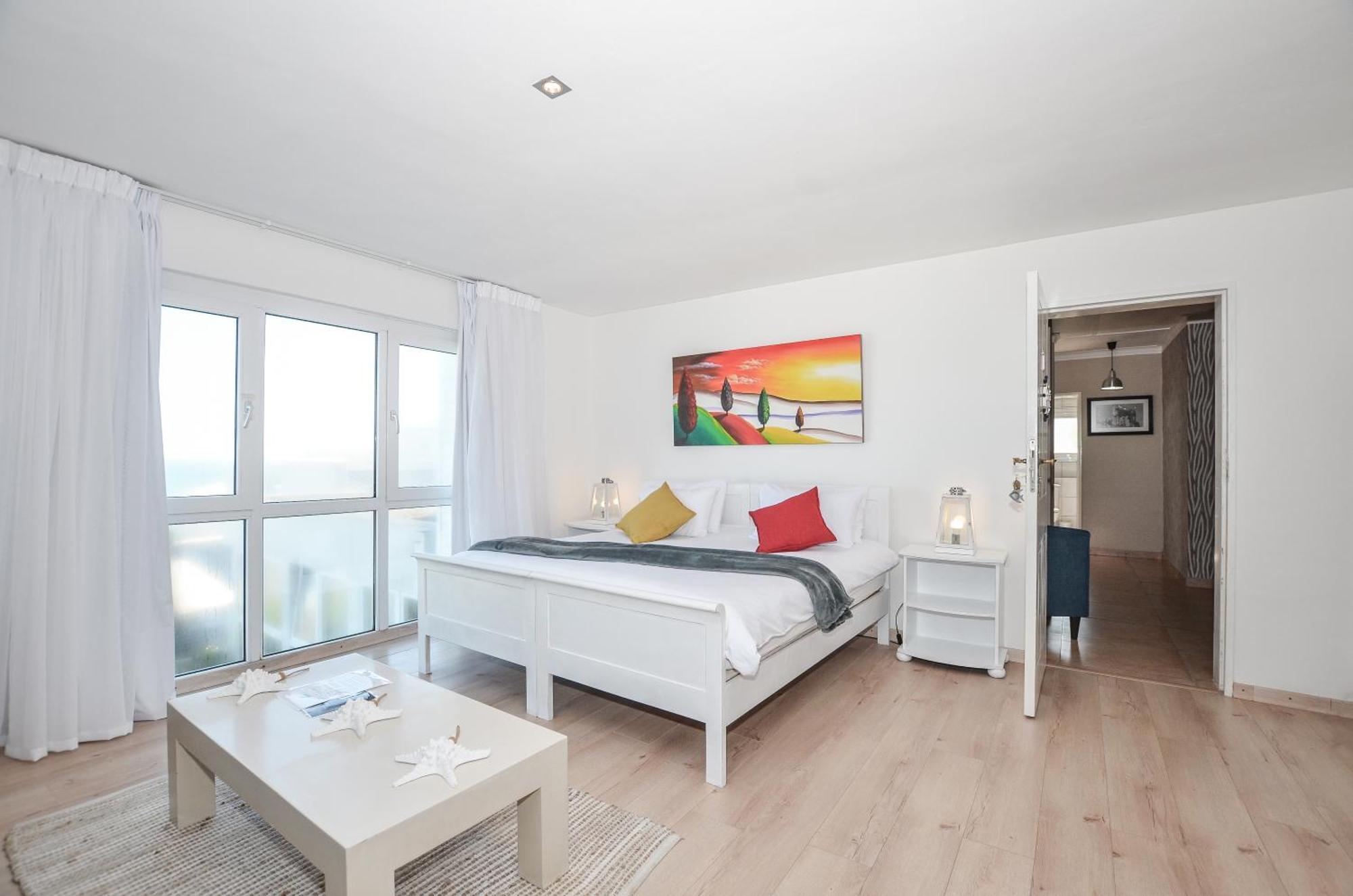 Swept Away Guesthouse - No-Loadshedding Yzerfontein Εξωτερικό φωτογραφία