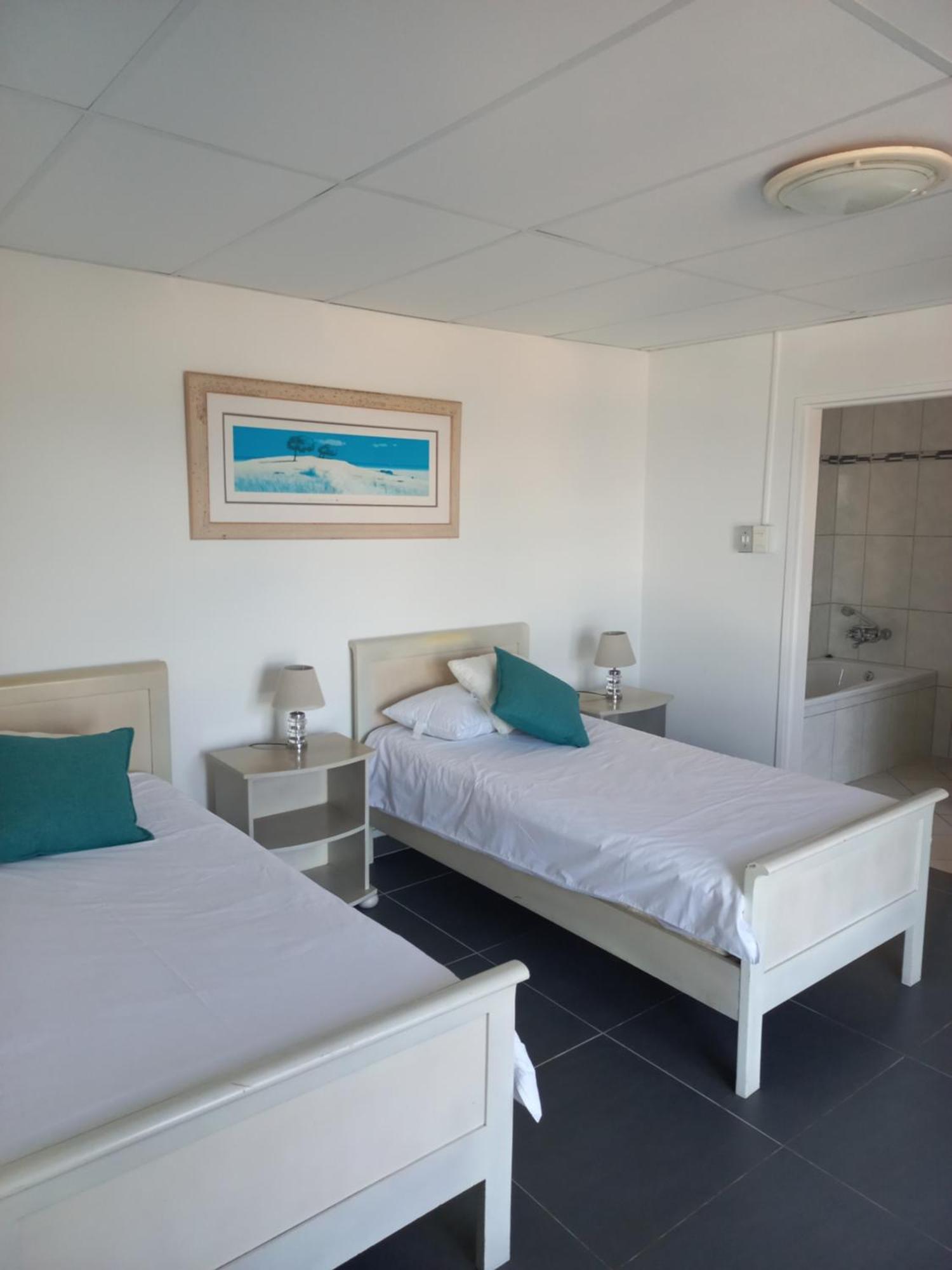 Swept Away Guesthouse - No-Loadshedding Yzerfontein Εξωτερικό φωτογραφία