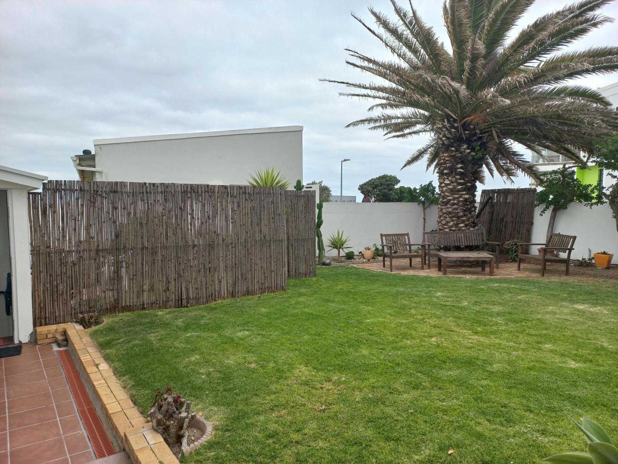 Swept Away Guesthouse - No-Loadshedding Yzerfontein Εξωτερικό φωτογραφία