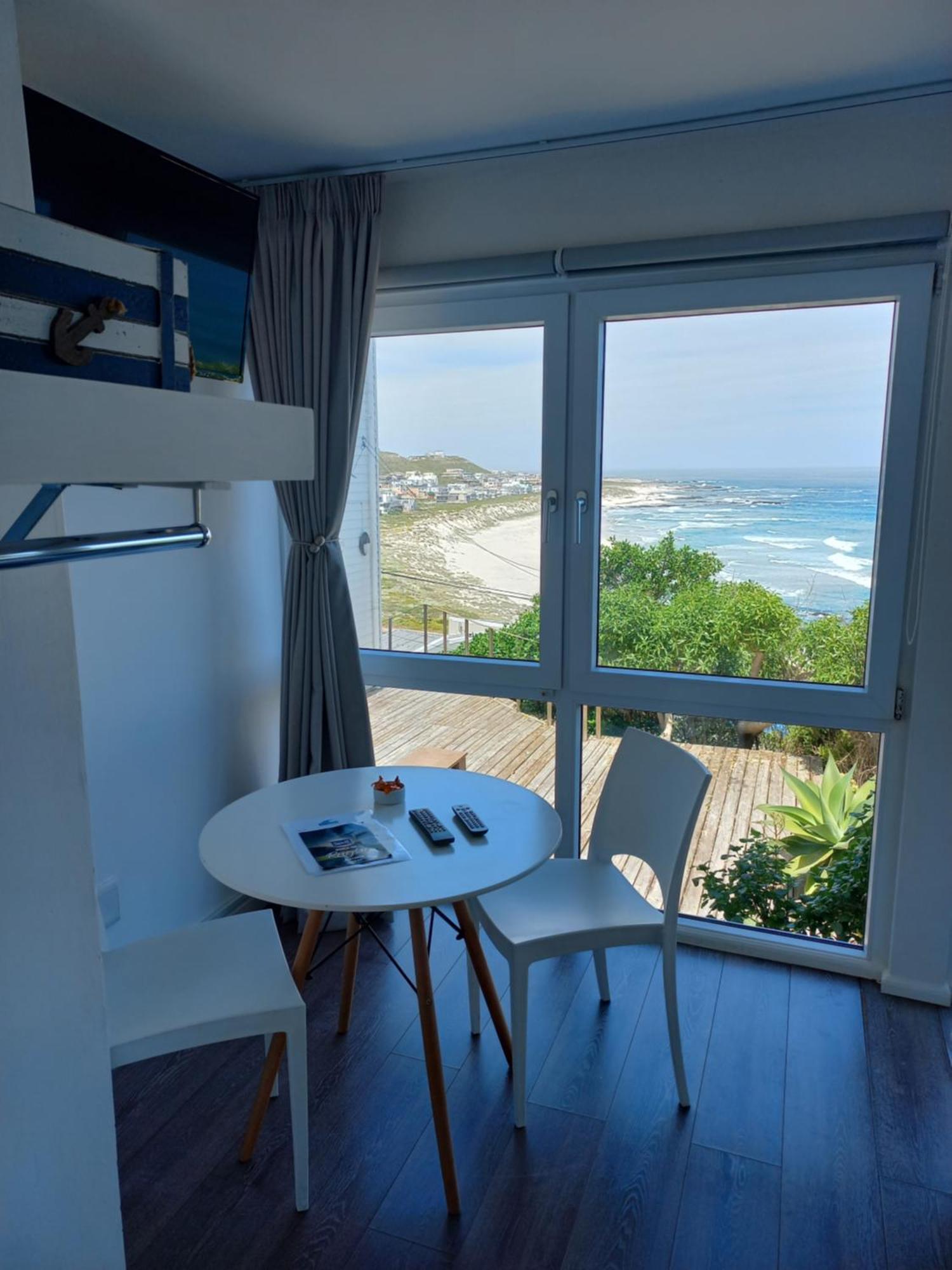 Swept Away Guesthouse - No-Loadshedding Yzerfontein Εξωτερικό φωτογραφία