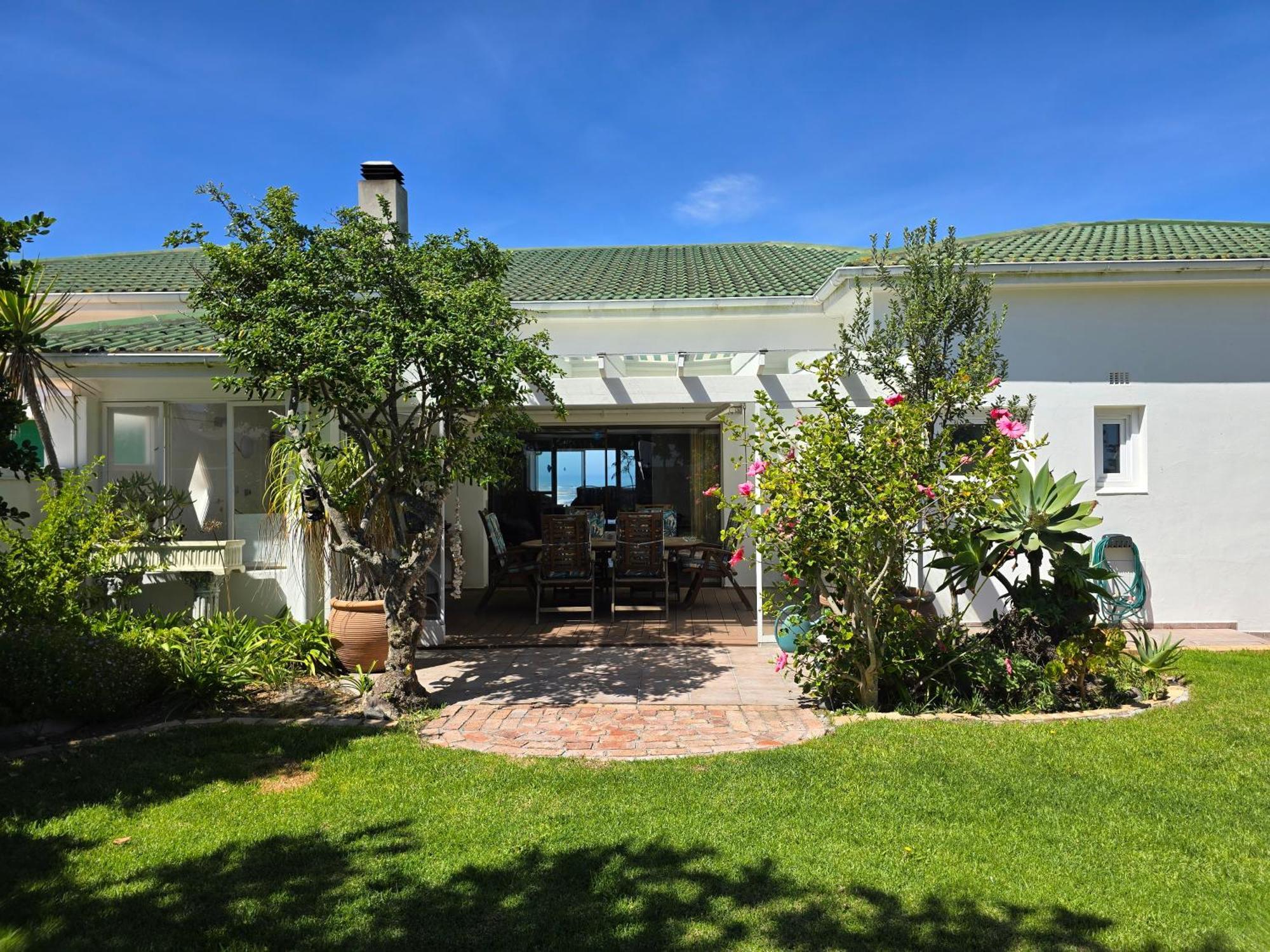 Swept Away Guesthouse - No-Loadshedding Yzerfontein Εξωτερικό φωτογραφία