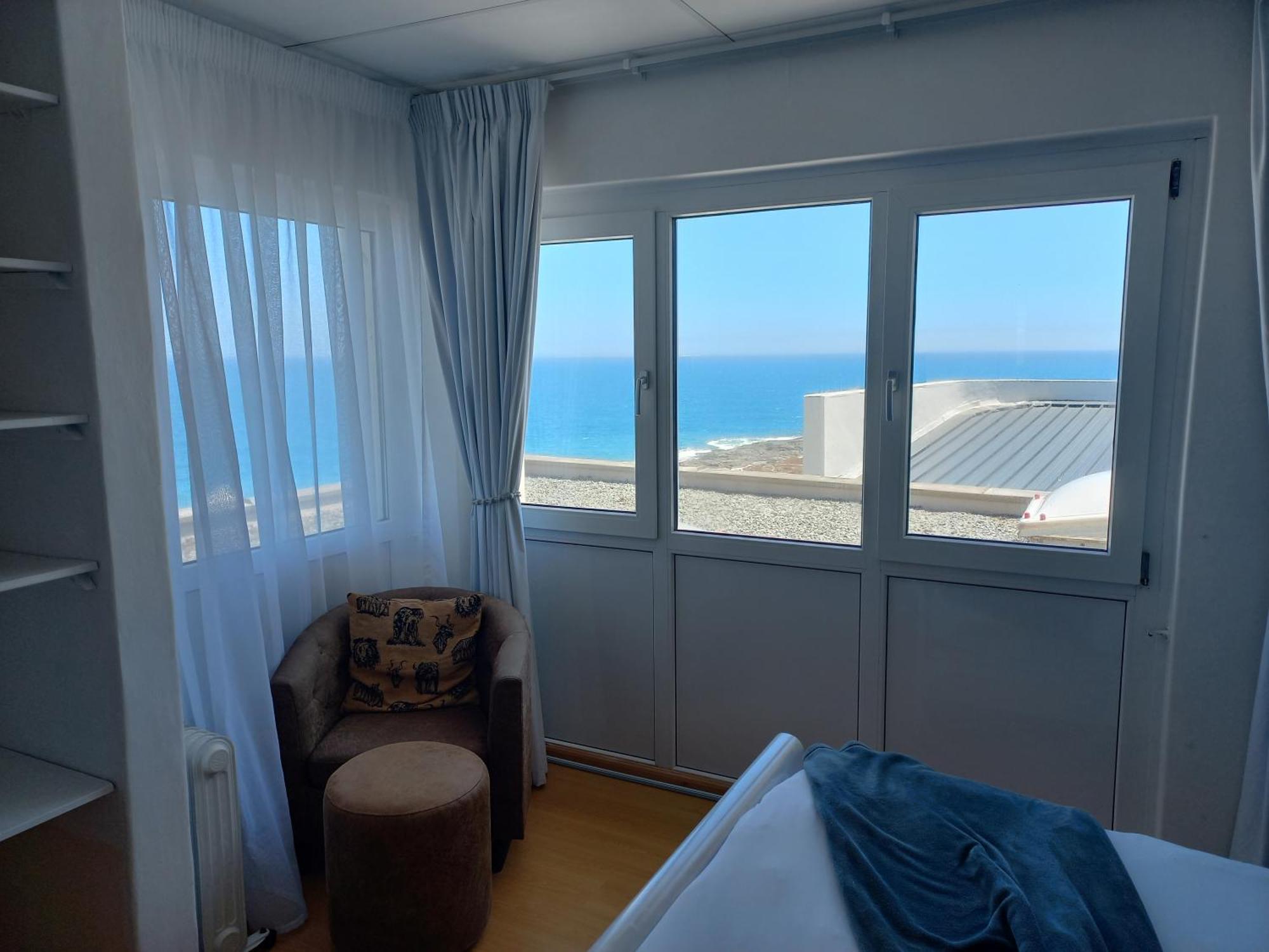 Swept Away Guesthouse - No-Loadshedding Yzerfontein Εξωτερικό φωτογραφία