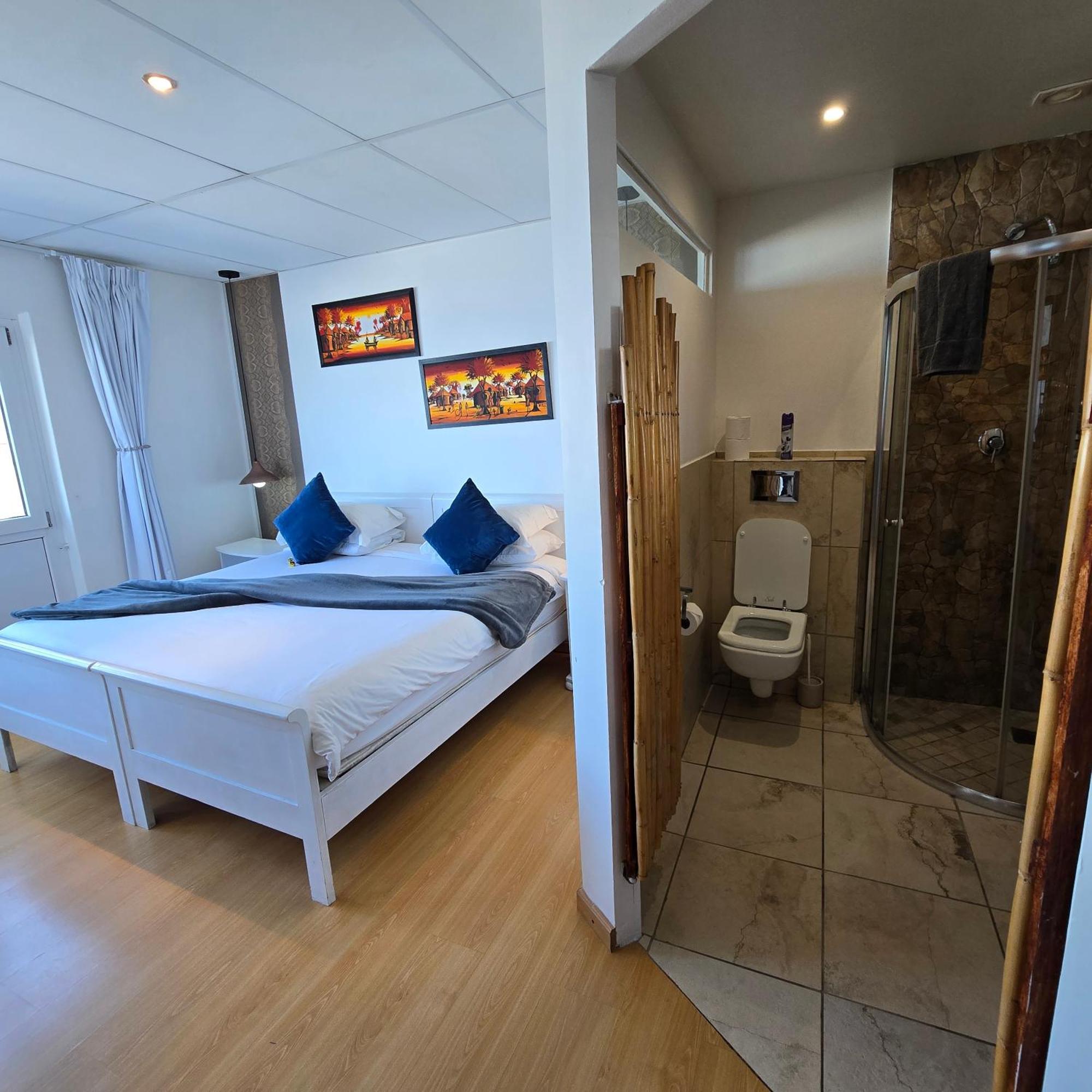 Swept Away Guesthouse - No-Loadshedding Yzerfontein Εξωτερικό φωτογραφία